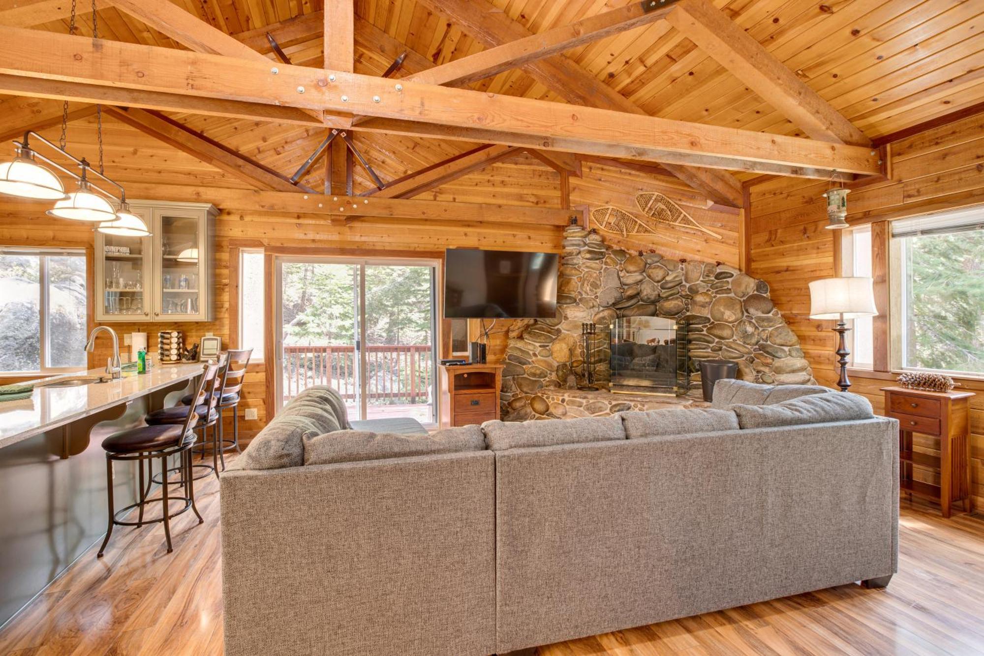 Tahoe Mountain Retreat 1 Mi To Heavenly Lift Stateline